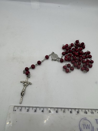 Red plastic bead - plastic,