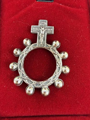 Vintage catholic finger